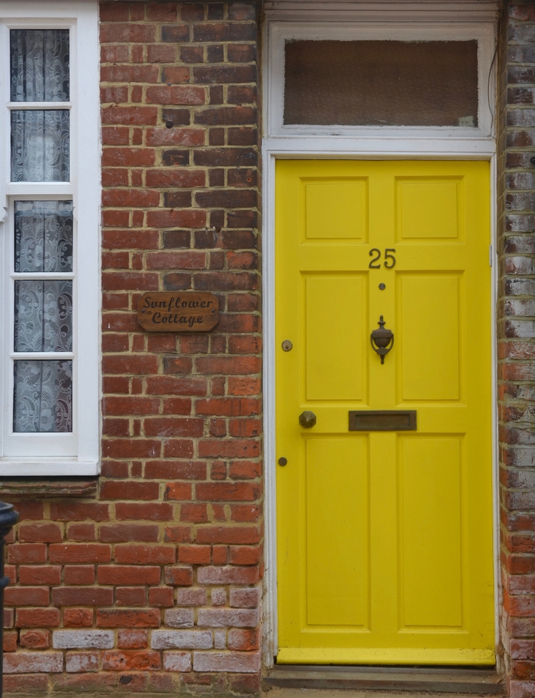 Faversham,,Kent,,Uk,-,July,2,,2023.,A,Yellow,Painted
